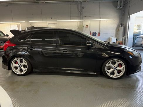 Used 2014 Ford Focus ST w/ Equipment Group 202A FWD image 6