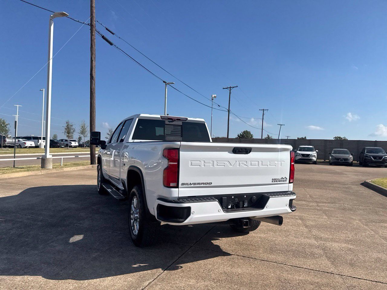 Used 2024 Chevrolet Silverado 2500 High Country w/ High Country Premium Package AWD/4WD image 19