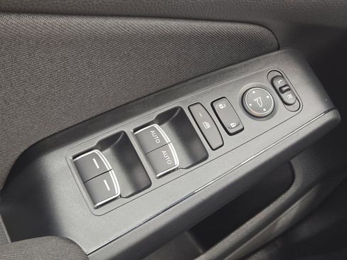 Used 2025 Honda Civic Sport image 30