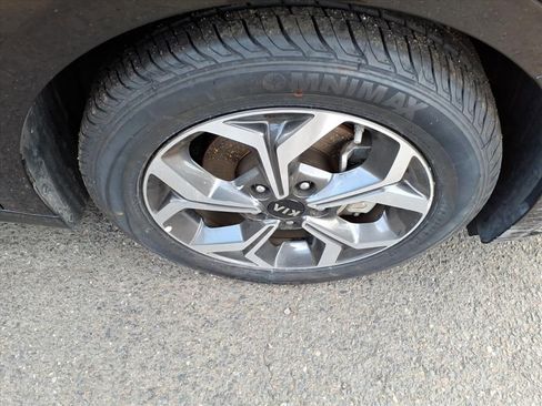 Certified 2021 Kia Forte LXS image 6