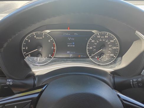 Used 2024 Nissan Altima 2.5 SR FWD image 22