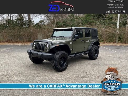 Used 2015 Jeep Wrangler Unlimited Rubicon w/ Connectivity Group AWD/4WD image 1