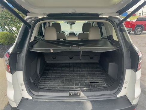 Used 2017 Ford Escape Titanium FWD image 17
