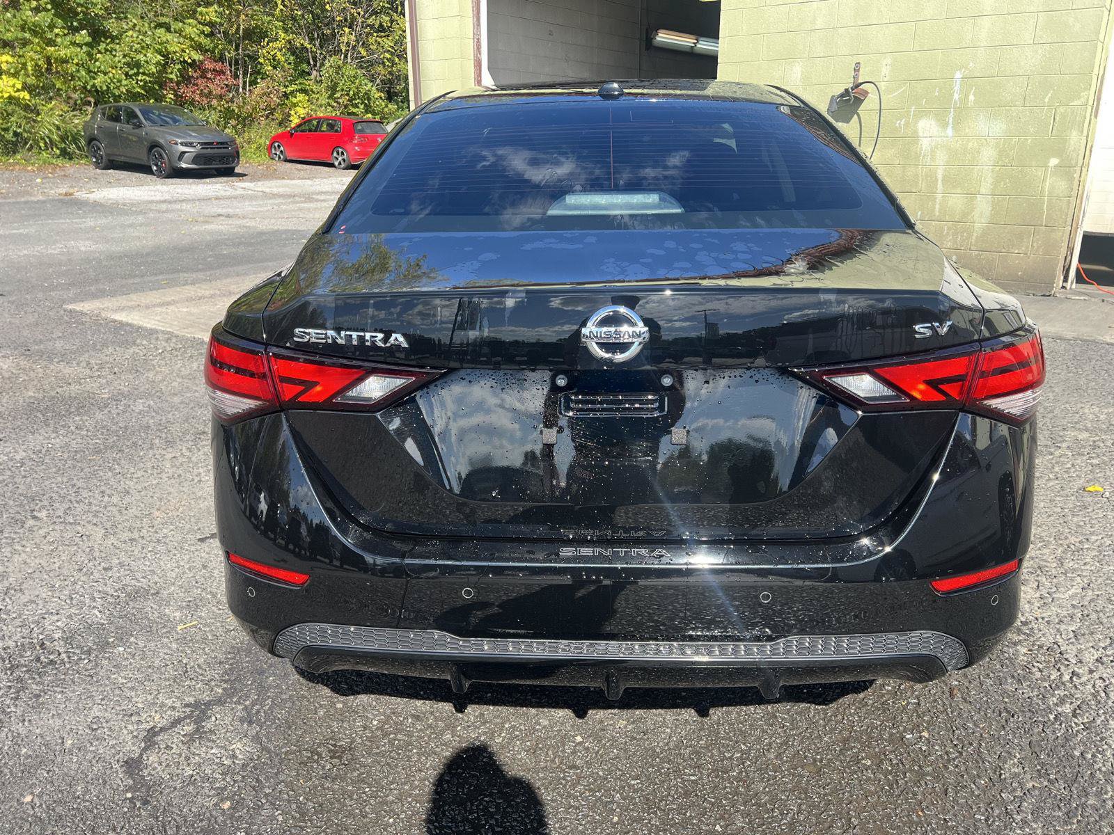 Used 2022 Nissan Sentra SV w/ All-Weather Package FWD image 4