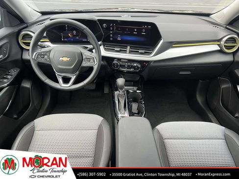 Certified 2024 Chevrolet Trax LT w/ Driver Confidence Package FWD image 14