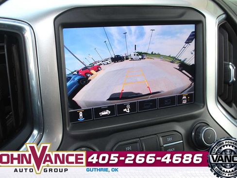 Used 2020 Chevrolet Silverado 2500 LTZ w/ Z71 Off-Road Package AWD/4WD image 38