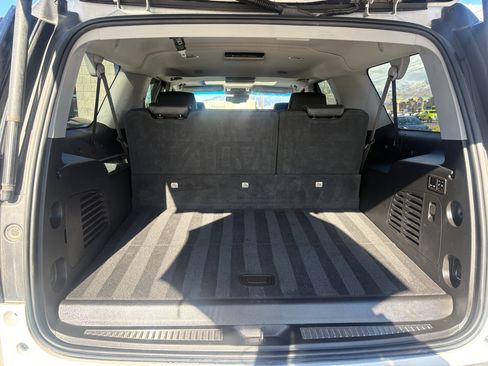 Used 2018 GMC Yukon XL Denali w/ Denali Ultimate Package image 10