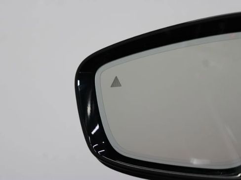 Used 2017 BMW 530i xDrive image 21