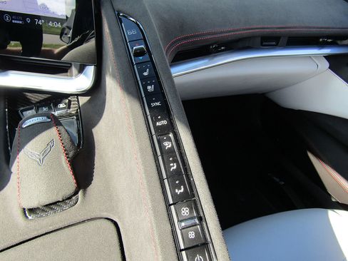 Used 2023 Chevrolet Corvette Stingray Premium Conv image 17