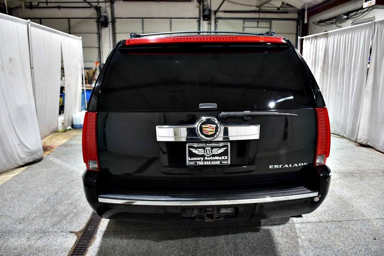 Used 2014 Cadillac Escalade Luxury RWD image 27