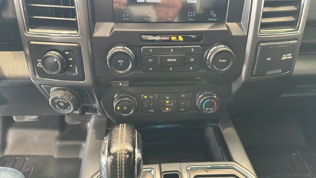 Used 2018 Ford F150 XLT w/ Equipment Group 302A Luxury AWD/4WD image 13