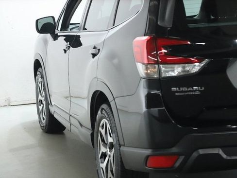 Certified 2024 Subaru Forester Premium AWD/4WD image 44