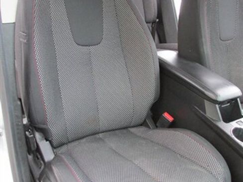 Used 2017 Chevrolet Equinox LT w/ Convenience Package FWD image 16