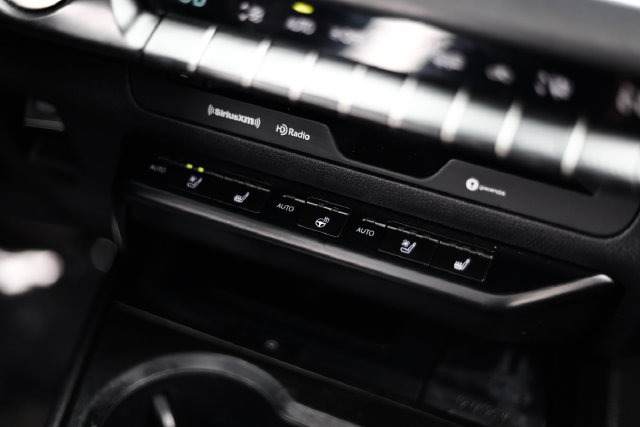 Used 2020 Lexus UX 250h w/ Premium Package AWD/4WD image 46