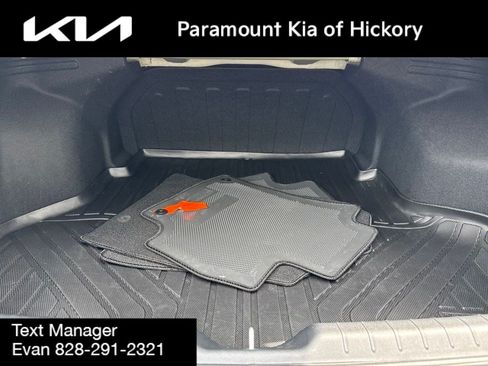 Used 2025 Kia K4 FWD image 11