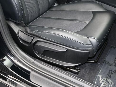 Used 2023 Kia K5 GT-Line image 45