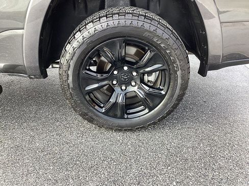Used 2019 RAM 1500 Laramie image 10