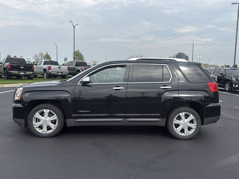 Used 2017 GMC Terrain SLT w/ Open Road Package AWD/4WD image 2