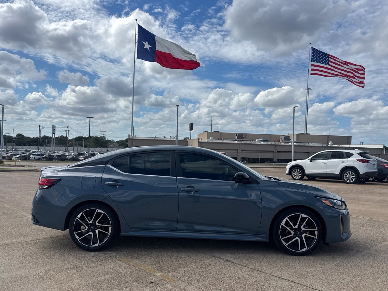 Certified 2024 Nissan Sentra SR FWD image 28