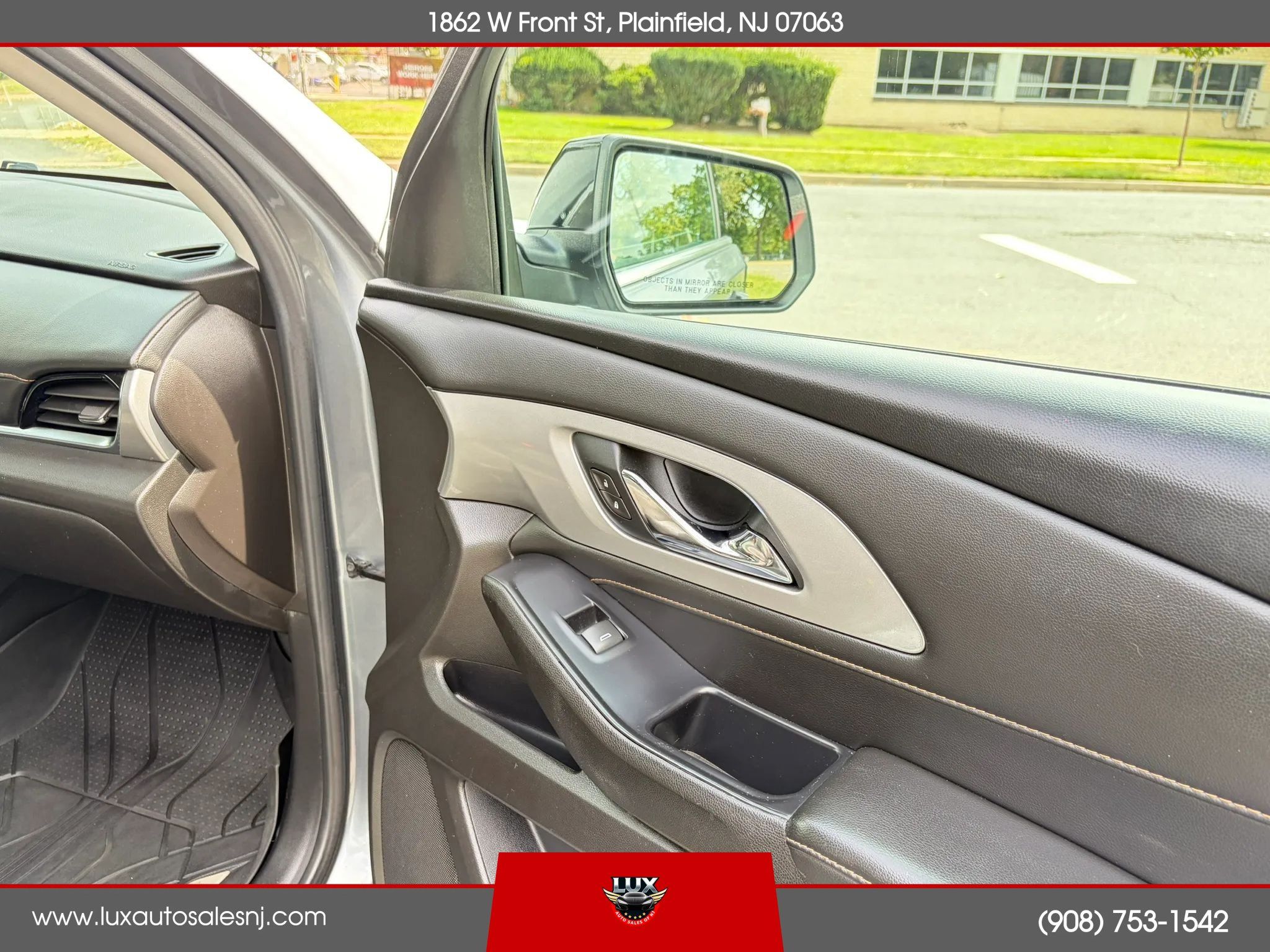 Used 2021 Chevrolet Traverse LS AWD/4WD image 27