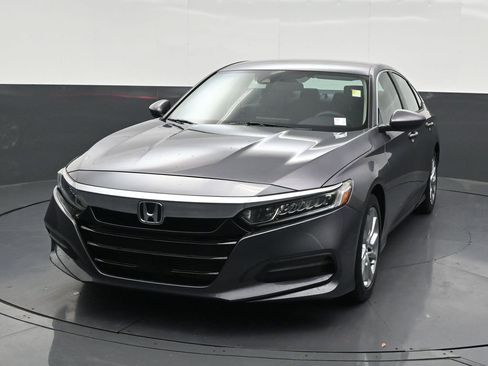 Used 2018 Honda Accord LX image 8