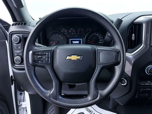 Used 2023 Chevrolet Silverado 1500 Custom AWD/4WD image 25