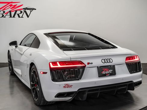 Used 2018 Audi R8 V10 image 12
