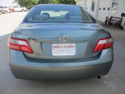 Used 2007 Toyota Camry LE FWD image 14