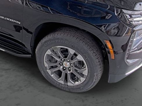 New 2026 Chevrolet Suburban LS image 16