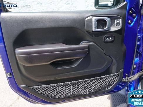 Used 2018 Jeep Wrangler Sport AWD/4WD image 19