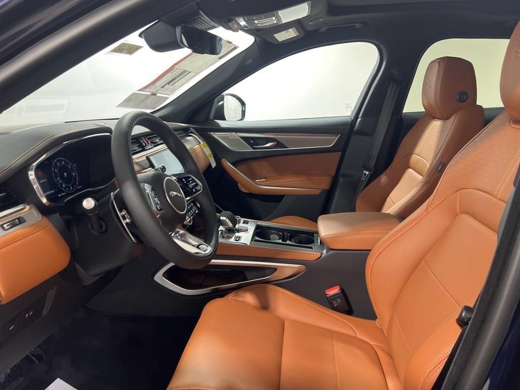 Used 2026 Jaguar F-PACE R-Dynamic S AWD/4WD image 6
