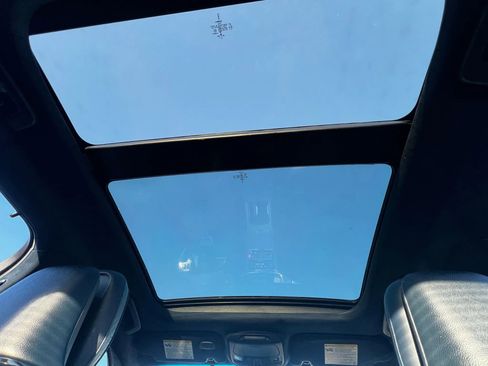 Used 2017 Lincoln Continental Black Label w/ Rear-seat Package image 15