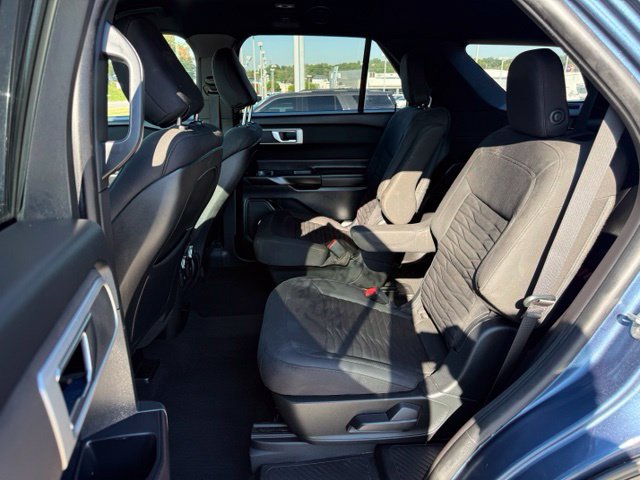 Used 2020 Ford Explorer XLT AWD/4WD image 13