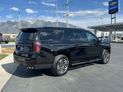 Certified 2025 Chevrolet Suburban Z71 AWD/4WD image 25