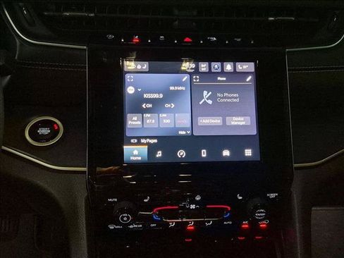 Used 2023 Jeep Grand Cherokee L Laredo RWD image 16