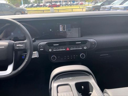 Certified 2026 Hyundai Palisade SEL FWD image 7