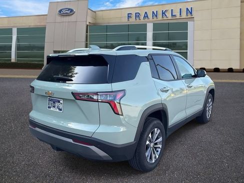Used 2025 Chevrolet Equinox LT w/ Convenience Package II FWD image 7