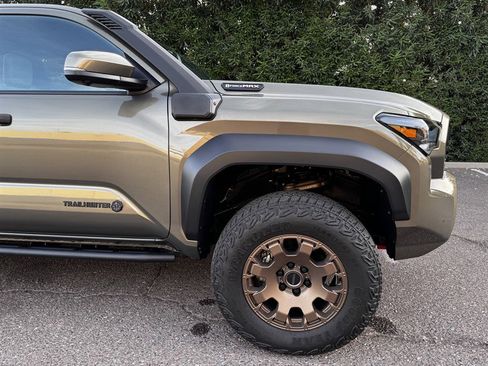 Used 2026 Toyota Tacoma Trailhunter AWD/4WD image 5
