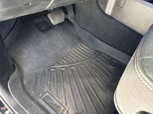 Used 2024 RAM 1500 Big Horn image 16