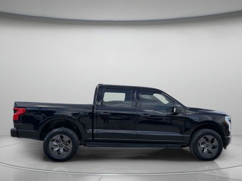 Used 2024 Ford F150 Lightning XLT AWD/4WD image 2
