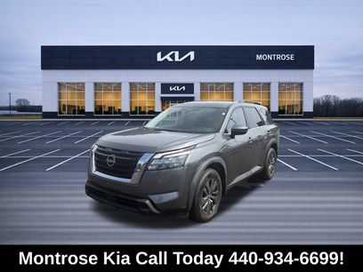 Used 2023 Nissan Pathfinder SV