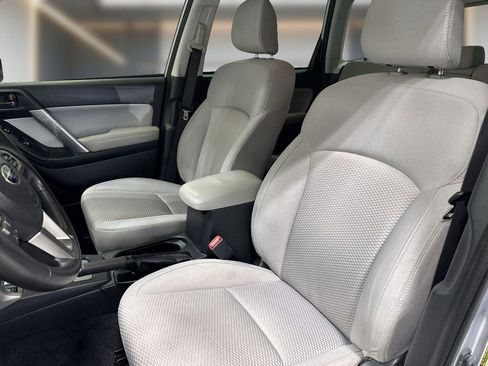 Used 2018 Subaru Forester 2.5i Premium w/ Protection Package #1 AWD/4WD image 14
