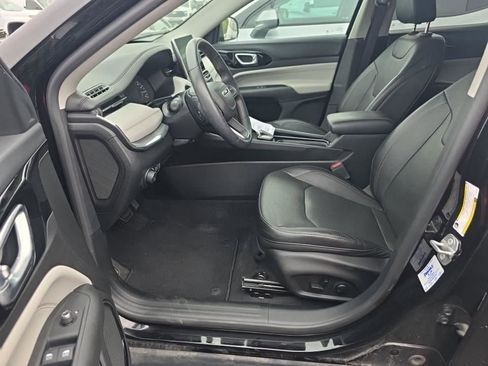 Used 2022 Jeep Compass Limited AWD/4WD image 6