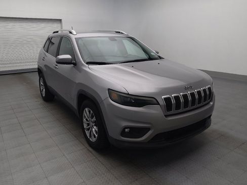 Used 2019 Jeep Cherokee Latitude Plus FWD image 13