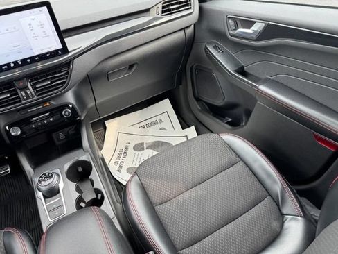Used 2024 Ford Escape ST-Line w/ Tech Pack #1 FWD image 15