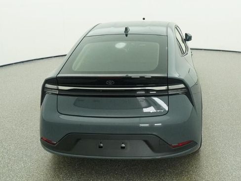 New 2026 Toyota Prius Plug-In Hybrid FWD image 14