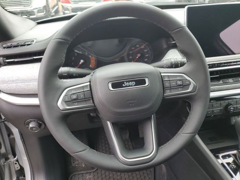 New 2024 Jeep Compass Latitude w/ Convenience Group image 11