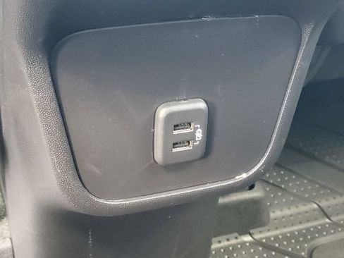 Used 2023 Chevrolet Equinox LT AWD/4WD image 34