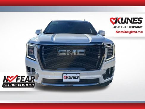 Used 2023 GMC Yukon XL Denali Ultimate image 5