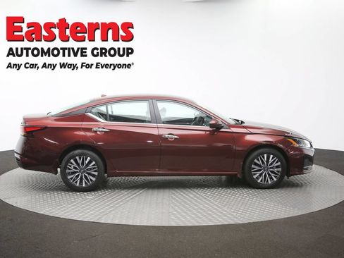 Used 2023 Nissan Altima 2.5 SV AWD/4WD image 44